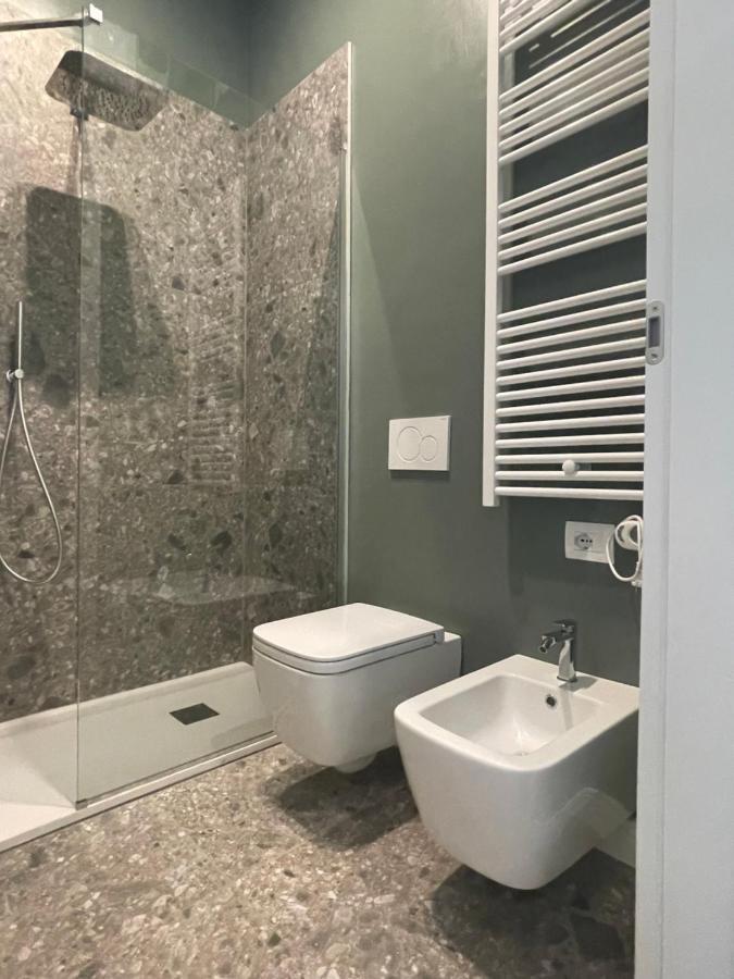 Bilocale Di Prestigio: Milano Centro Apartment Bagian luar foto
