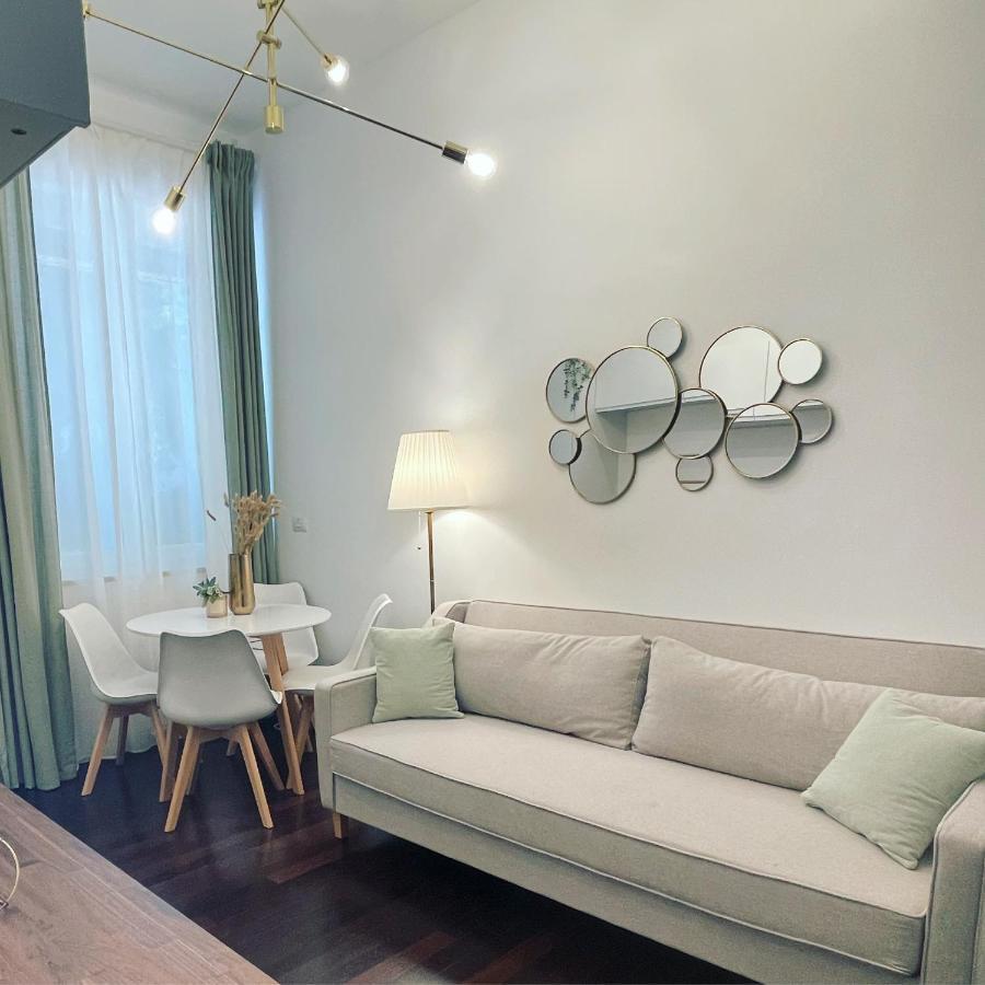 Bilocale Di Prestigio: Milano Centro Apartment Bagian luar foto
